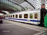 Euro-City Wagen Bmnopuvz 1251 der PKP eingereiht in den Warschau-Express EC 44 in Berlin Hbf am 02.10.2009.