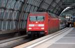 101 078 steht mit EC 341 nach Krakau am 12.12.09 im Berliner Hbf.