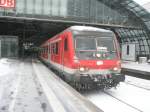 Hier ein S-Bahn Ersatzzug von Berlin Ostbahnhof nach Potsdam Hbf., bei der Ausfahrt am 10.1.2010 aus Berlin Hbf.