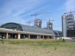 Der zuknftige Hauptbahnhof von Berlin am 13.07.2005, mit Blick auf den westlichen Teil der Halle ber der in Ost-West-Richtung verlaufenden Stadtbahn.