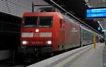 145 010 steht mit EN 477 am 12.06.10 im Berliner Hbf.