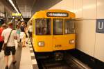 Urlaubsfotos aus Berlin: Die U 55 (Kanzler-U-Bahn) im Berliner Hauptbahnhof.