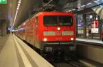 Hier 112 115 mit einem RE4 von Berlin Hbf.(tief) nach Ludwigsfelde, dieser Zug stand am 28.1.2012 in Berlin Hbf.(tief).