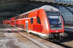 Hier ein RE2 von Wismar nach Cottbus, bei der Ausfahrt am 30.1.2012 aus Berlin Hbf.