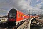 Hier ein RE1 von Berlin Charlottenburg nach Frankfurt(Oder), bei der Ausfahrt am 25.2.2012 aus Berlin Hbf.