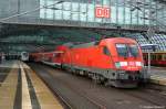 182 011-7 mit dem RE2 (RE 37412) von Cottbus nach Wittenberge, bei der Einfahrt in den Berliner Hbf.