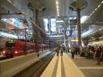 S-Bahn der BR 425 als Shuttle im neuen Hauptbahnhof. 27.5.06