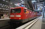 Hier 112 165 mit einem RE5 (RE18509) von Berlin Hbf. (tief) nach Falkenberg(Elster), dieser Zug stand am 16.2.2013 in Berlin Hbf. (tief). 