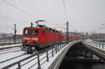 Hier 114 005 mit einem RE2 (RE37364) von Wittenberge nach Cottbus, bei der Ausfahrt am 10.3.2013 aus Berlin Hbf.