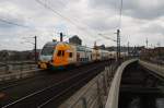 Hier 445 104-3 als RE2 (RE37365) von Cottbus nach Wittenberge, bei der Einfahrt am 1.5.2013 in Berlin Hbf.