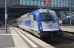 Hier 5 370 003 mit EC45 von Berlin Hbf.	nach Warszawa Wschodnia, bei der Ausfahrt am 1.5.2013 aus Berlin Hbf.