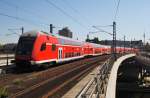 Hier ein RE1 (RE18172) von Frankfurt(Oder) nach Brandenburg Hbf., bei der Einfahrt am 17.8.2013 in Berlin Hbf.