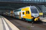 Hier 445 110-0 als RE2 (RE37367) von Cottbus nach Wismar, bei der Einfahrt am 17.8.2013 in Berlin Hbf.