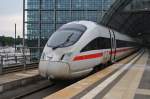 Hier 605 003-3 als ICE38 von Oesterport st nach Berlin Ostbahnhof mit 605 011-6 als ICE381 von rhus H nach Berlin Ostbahnhof, dieser ICE-Verband stand am 17.8.2013 in Berlin Hbf.