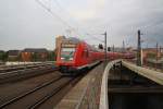 Hier ein RE1 (RE18188) von Frankfurt(Oder) nach Brandenburg Hbf., bei der Einfahrt am 1.5.2014 in Berlin Hbf. Schublok war 182 013. 