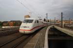 Hier 402 041-8  Bad Hersfeld  als ICE842 von Berlin Ostbahnhof nach Köln Hbf. mit 402 017-8  Bergen auf Rügen  als ICE832 von Berlin Ostbahnhof nach Bremen Hbf., bei der Einfahrt am 1.5.2014 in Berlin Hbf.