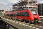 Hier 442 631-8 als RB21 (RB18675) von Golm nach Berlin Friedrichstraße mit 442 130-1 als RB22 (RB18675)  Airport-Express  von Berlin Schönefeld Flughafen nach Berlin Friedrichstraße, bei der Ausfahrt am 27.6.2014 aus Berlin Hbf.