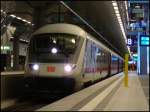 IC 2454 nach Dortmund Hauptbahnhof, steht am 21.12.2006 mit Steuerwagen vorraus, in Berlin Hbf. Der IC-Steuerwagen hat die neuen und modernen LED-Scheinwerfer.