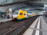 Der ODEG ET 442 112 von Cottbus nach Wismar,am 25.Oktober 2014,im Berliner Hbf.