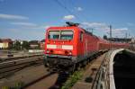 Hier 143 193-1 mit einer RB14 (RB18924)  Airport-Express  von Berlin Schönefeld Flughafen nach Nauen, bei der Einfahrt am 1.8.2015 in Berlin Hbf.