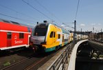 445 112-6 verlässt am 13.5.2016 als RE2 (RE63856) von Wismar nach Berlin Ostbahnhof den Berliner Hauptbahnhof.