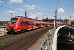 442 833-0 als RE7 (RE18721)  Airport-Express  von Wünsdorf-Waldstadt nach Dessau Hauptbahnhof erreicht zusammen mit 442 137-6 als RE7 (RE18721)  Airport-Express  von Berlin Schönefeld