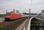 101 082-6 erreicht am 31.7.2016 mit dem IC144 von Berlin Ostbahnhof nach Amsterdam Centraal den Berliner Hauptbahnhof.