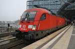 182 025-7 hat am 17.12.2016 mit dem IRE4273  Berlin-Hamburg-Express  von Hamburg Hauptbahnhof nach Berlin Osbahnhof den Berliner Hauptbahnhof erreicht.