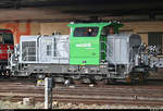 Vossloh G 6 (98 80 0650 303-7 D-VL) der Vossloh Locomotives GmbH, vermietet an DB Regio Nordost, rangiert mit 143 306-9 und zwei Doppelstockwagen von DB Regio Nordost in der Abstellgruppe des Bahnhofs Berlin-Lichtenberg.
Hier steht die Lok kurzzeitig unter der Brücke der B 1.
Aufgenommen von Bahnsteig 19/20.
[19.7.2019 | 14:21 Uhr]