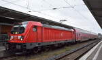 DB Regio AG - Region Nordost, Fahrzeugnutzer: Regionalbereich Berlin/Brandenburg, Potsdam mit ihrer  147 012  (NVR:  91 80 6147 012-9 D-DB ) ist gerade mit der RB32 im Bahnhof Berlin-Lichtenberg angekommen, 04.01.25