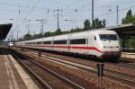 Hier 808 023-6  Schwerin  als Leerzug von Berlin Rummelsburg nach Berlin Hbf.(tief) mit 402 010-3  Fontanestadt Neuruppin  als Leerzug von Berlin Rummelsburg nach Berlin Hbf.(tief), bei der Durchfahrt