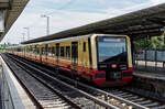 484 525 am 18.07.2024 im S-Bahnhof Berlin-Grünau