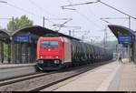 Kesselzug mit 185 605-3 der RheinCargo GmbH & Co. KG steht im Bahnhof Bitterfeld auf Gleis 2 in nördlicher Richtung.
[21.7.2018 | 10:26 Uhr]