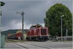 Die Diesellok 211 041-9 (92 80 1211 041-9 D-NeSA) umfährt Zollhaus Blumberg ihren Zug und wird am Nachmittag eine weitere Fahrt nach Weizen und zurück absolvieren.