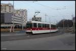 Trambahn 8165 der Linie 1 erreicht hier am 29.2.2016 um 08.00 Uhr den Hauptbahnhof in Braunschweig.