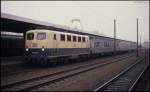 141321 am 5.4.1989 um 17.02 Uhr vor dem E 3442 aus Helmstedt im HBF Braunschweig.