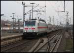 IC 2 nach Emden fährt hier am 29.2.2016 mit Zuglok 146571 in den Hauptbahnhof Braunschweig ein.