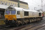 247 011-0 Class 77 in Bremen Hbf, am 26.04.2016.