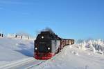 Nach kurzem Aufenthalt am Brocken ging es für 99 7240-7 mit dem vollbesetzten P8922 wieder in Richtung Wernigerode.