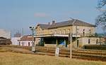 05.02.1994	Bahnhof Burgkunstadt an der Strecke Bamberg - Hof, Im Vordergrund schwenkt ein kurzes Anschlussgleis zu einer Maschinenbaufirma ab und am linken Bildrand sind Güterwagen zu sehen -  alles Vergangenheit. Das ortsansässige Versandhaus und die Maschinenfabrik werden heute ausschließlich über die Straße bedient.