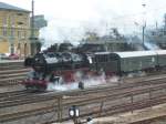 50 3648-8 verlsst mit ihrem Sonderzug den Chemnitzer Hauptbahnhof.