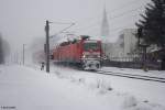 Es ist wieder so weit, bei sehr starken Schneetreiben und -5 Grad, rollt 143 122-0 in den Hp Chemnitz Grna ein. 09.12.2012
