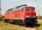 19.April 2007, Bahnhof Cottbus, Lok DB 232 055 wurden am 27.03.1974 an die DR als 132 055 ausgeliefert. Am 01.05.2009 erfolgte die z-Stellung, danach in Saalfeld abgestellt. Ging dann 2018 an die MTMG Eisenbahngesellschaft Budapest. 
