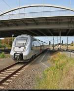 1442 307 (Bombardier Talent 2) von DB Regio Südost als RE 16111 (RE13) von Magdeburg Hbf nach Leipzig Hbf erreicht Dessau Hbf auf Gleis 3.