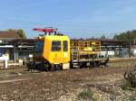 Gleisarbeitsfahrzug GAF 100 R/H (wird zur Montage, Instandhaltung und Wartung von Fahrleitungsanlagen eingesetzt) Aufgenommenm am 27.09.2009 beim Donaueschinger Bahnhof.