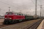 V 160 002  Lollo  mit Sonderzug DPF 349 nach Brilon Wald in Dortmund Hbf, am 03.02.2018.