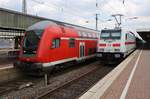 RE4 (RE10420)  Wupper-Express  nach Aachen Hauptbahnhof trifft am 27.05.2019 im Dortmunder Hauptbahnhof auf 146 563-2 mit dem IC2049 von Köln Hauptbahnhof nach Dresden Hauptbahnhof.