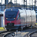 Der Dieseltriebzug 643 064 wird demnächst als RB61 nach Enschede unterwegs sein und pausiert hier auf dem Vorfeld West des Dortmunder Hauptbahnhofes.