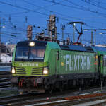 Die Elektrolokomotive 193 862-0 war vor einen Zug von Flixtrain gespannt, so gesehen Ende Oktober 2024 am Hauptbahnhof in Dortmund.