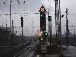 Ausfahrt Signal mit Zp9 (grner Kranz ist Zp9) fr ICE 2   Drelitzsch  von Berlin Ostbahnhof nach Dsseldorf im  Dortmunder Hbf.,Gleis 11.(30.12.2007)